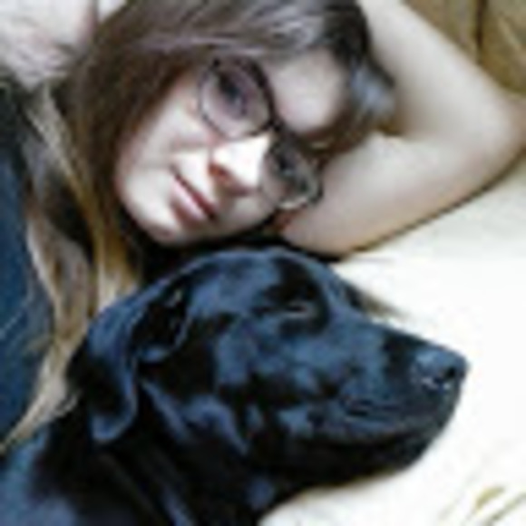 Meet your Posher, Naomi - Picture 1 of 1